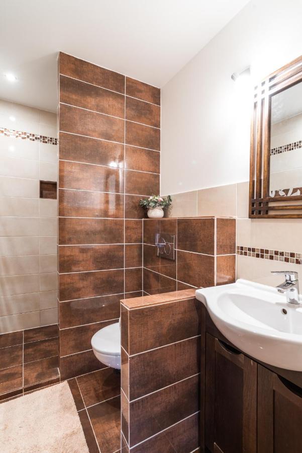 Apartmany In Veritas มิคูลอฟ ภายนอก รูปภาพ